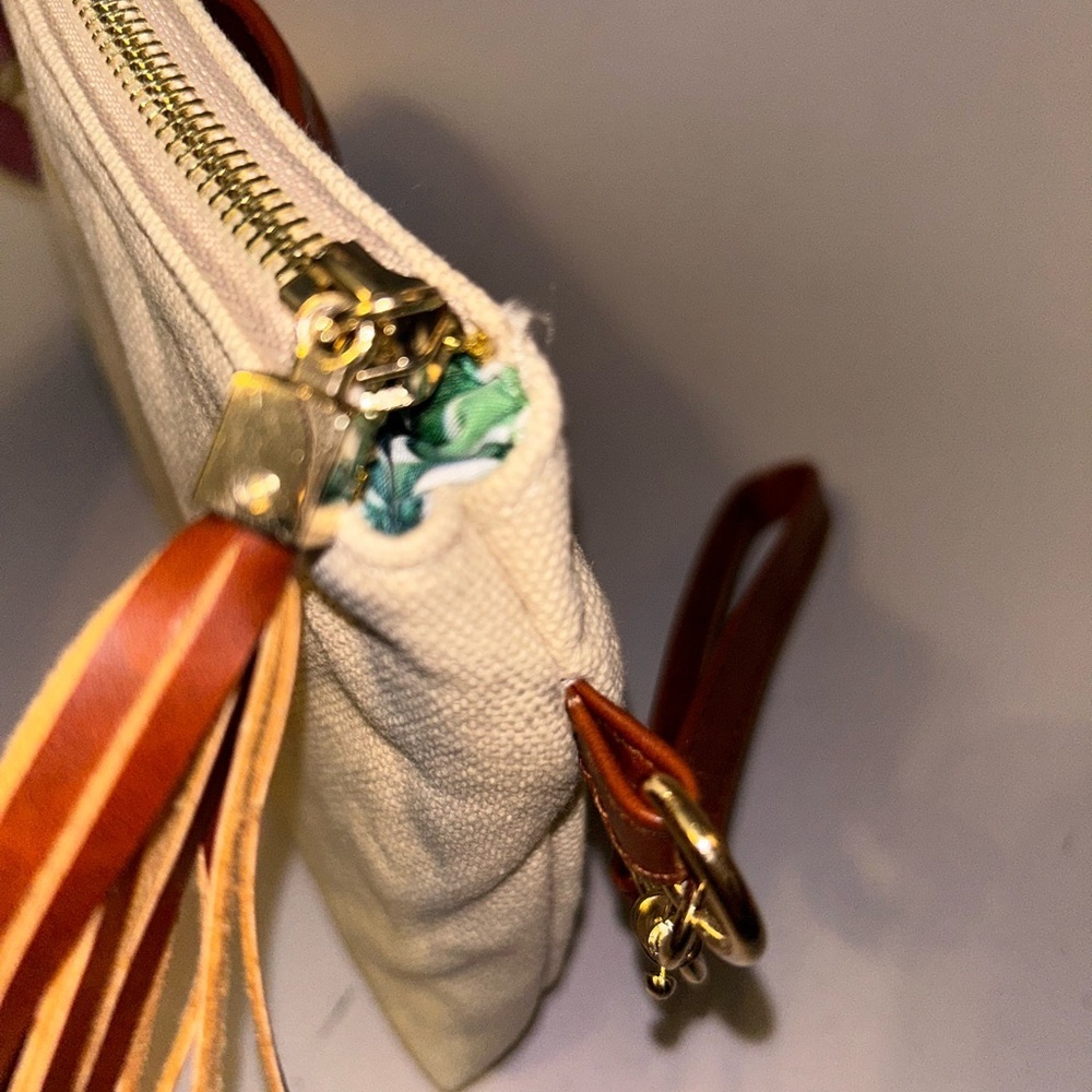 Funky monkey wristlet - Picture 4 of 7